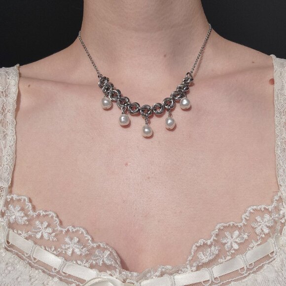 Vintage Antique silver and natural pearls necklace with a small silver chain - Picture 2 of 8